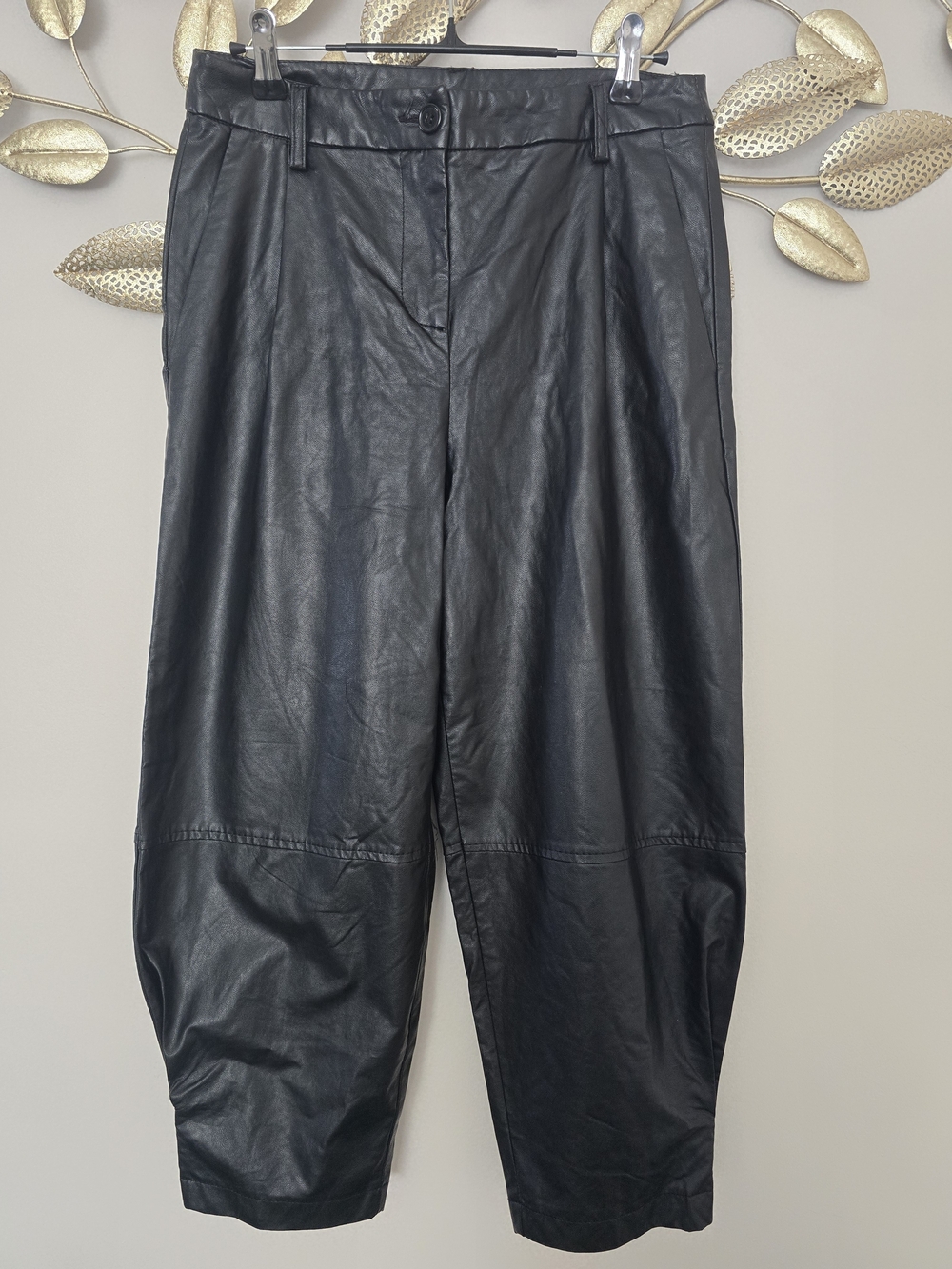 Women's Black Faux Leather Cropped Pants Size XS-S